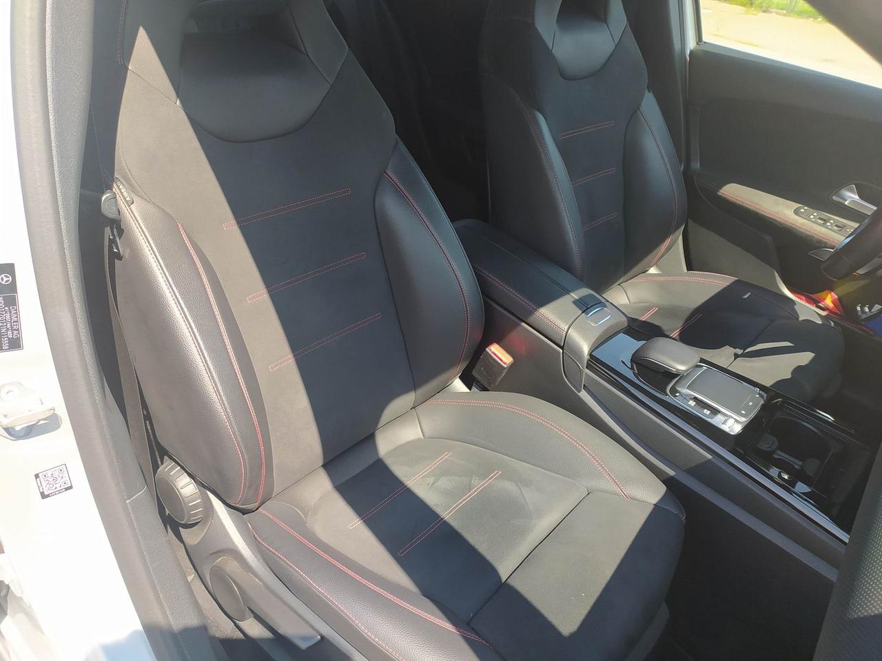 Mercedes-Benz A 200 Premium A 200 D #11611