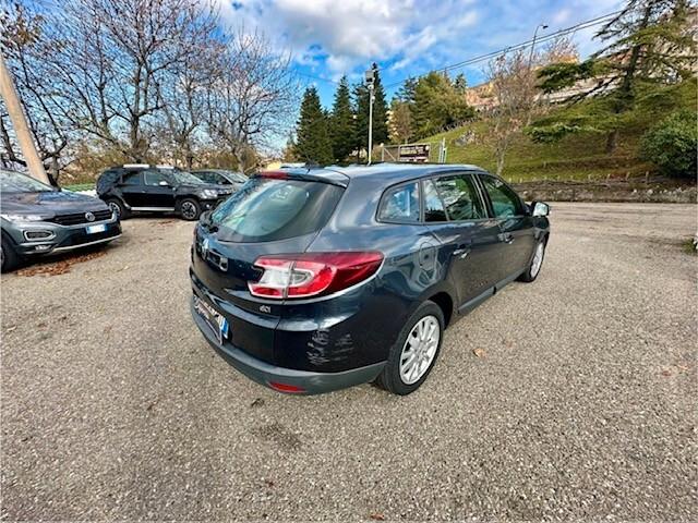 Renault Mégane 1.9 dCi 130CV SporTour Attractive
