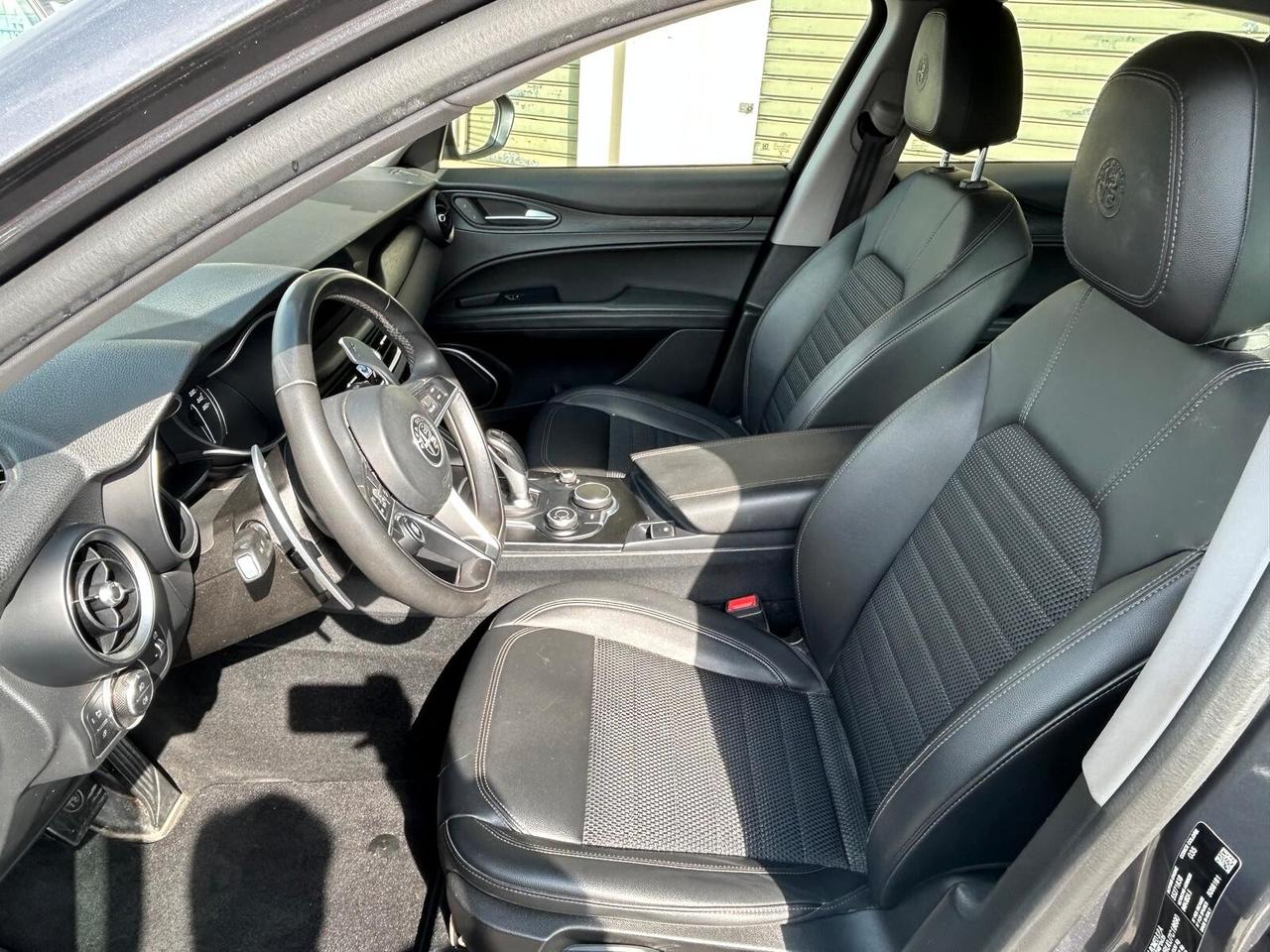 Alfa Romeo Stelvio 2.2 Turbodiesel 210 CV AT8 Q4 Executive