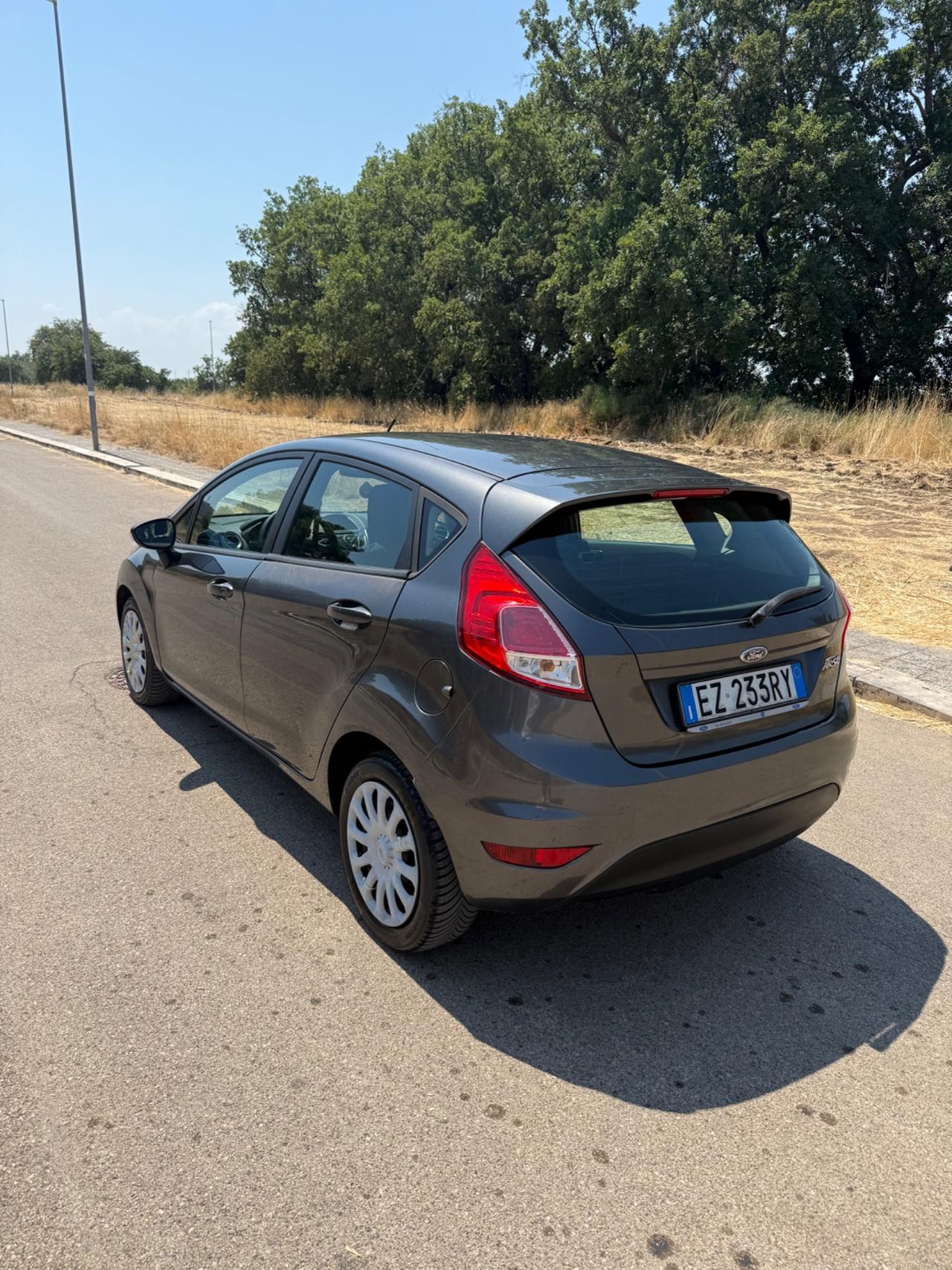 Ford Fiesta 1.5 TDCi 75CV 5 porte Business
