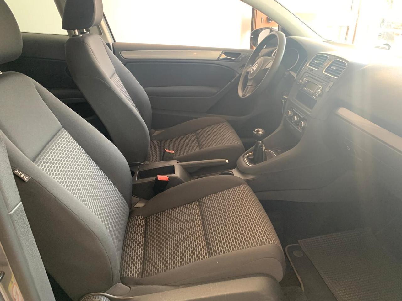 Volkswagen Golf 1.6 TDI 3p. Highline - 2010