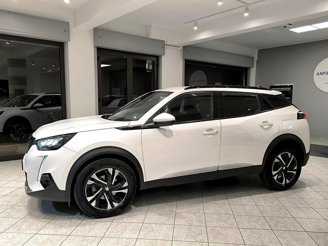 Peugeot 2008 PureTech 130 S&S EAT8 Allure