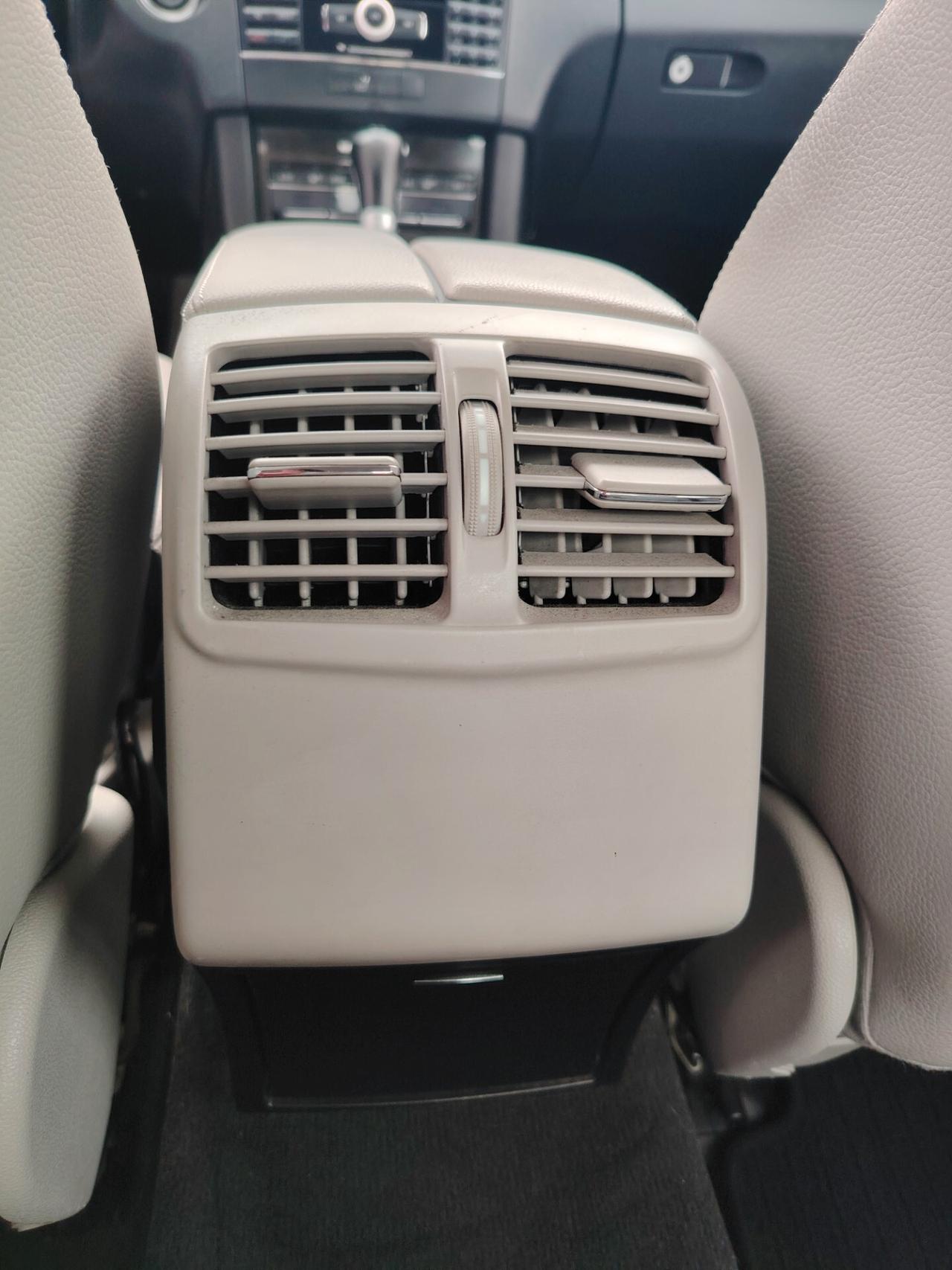 Mercedes-benz E 250 CDI BlueEFFICIENCY Avantgarde AMG