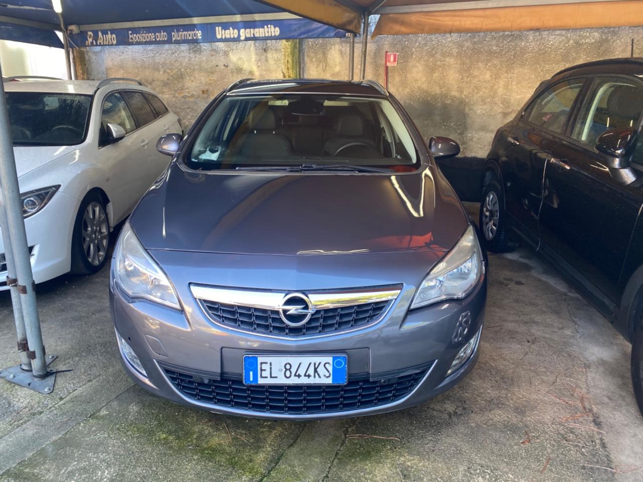 Opel Astra 2.0 CDTI 165CV Sports Tourer Cosmo