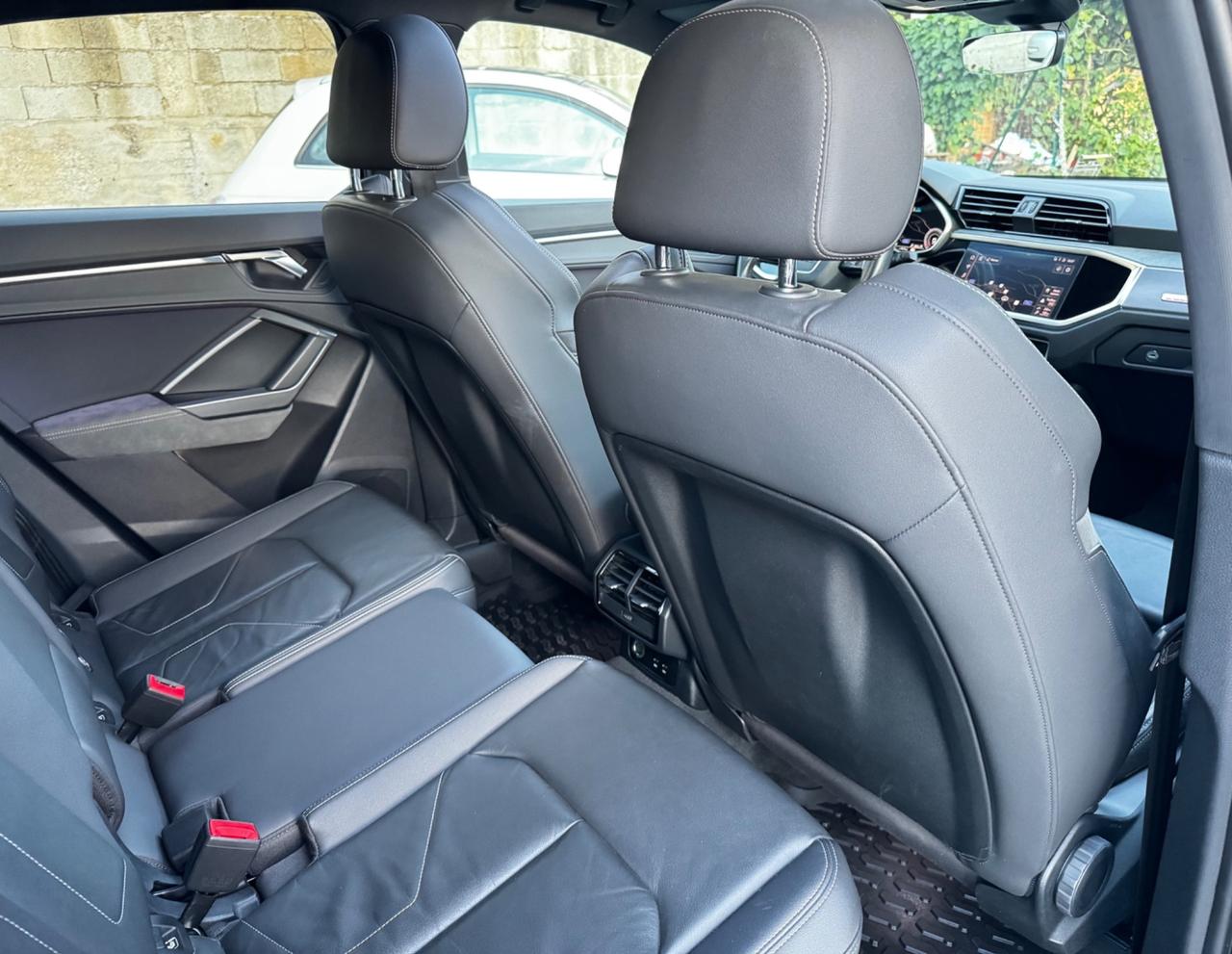 Audi Q3 Sportback 40 TDI quattro S tronic line edition IDENTITY BLACK