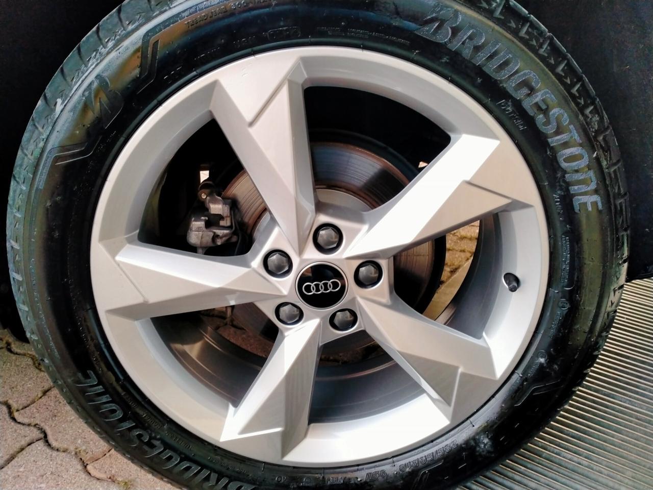 AUDI Q3 SPORTBACK 35 2.0TDI 150CV "QUATTRO" S.TRONIC PACK BLACK LINE / BLACK RINGS