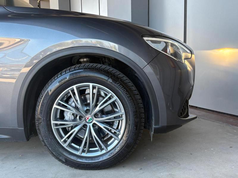 Alfa Romeo Stelvio 2.2 t Business rwd 160cv auto