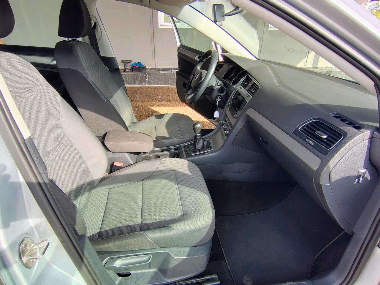 Volkswagen Golf 1.6 TDI DSG 3p. Highline BlueMotion Technology