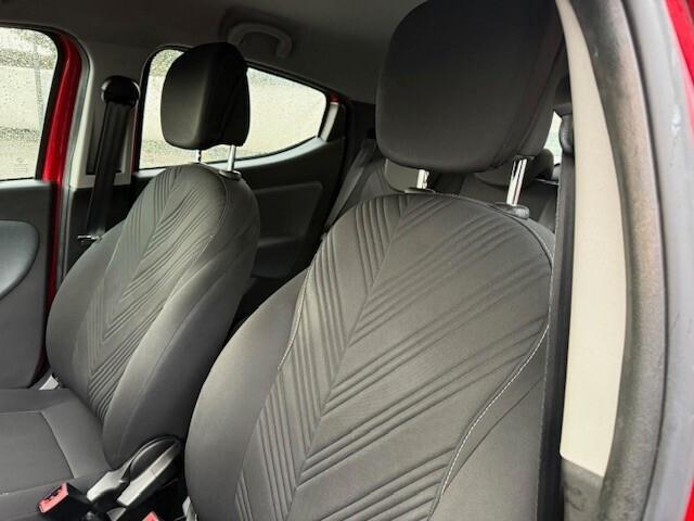 Lancia Ypsilon 1.0 FireFly 5 porte S&S Hybrid Ecochic Gold