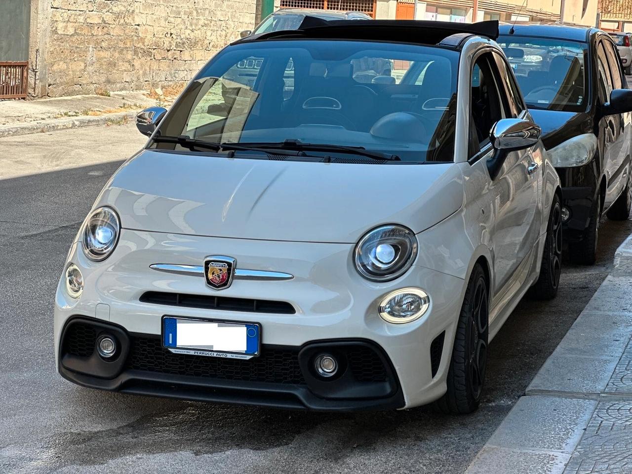 Abarth 500C 1.4 Turbo T-Jet Custom
