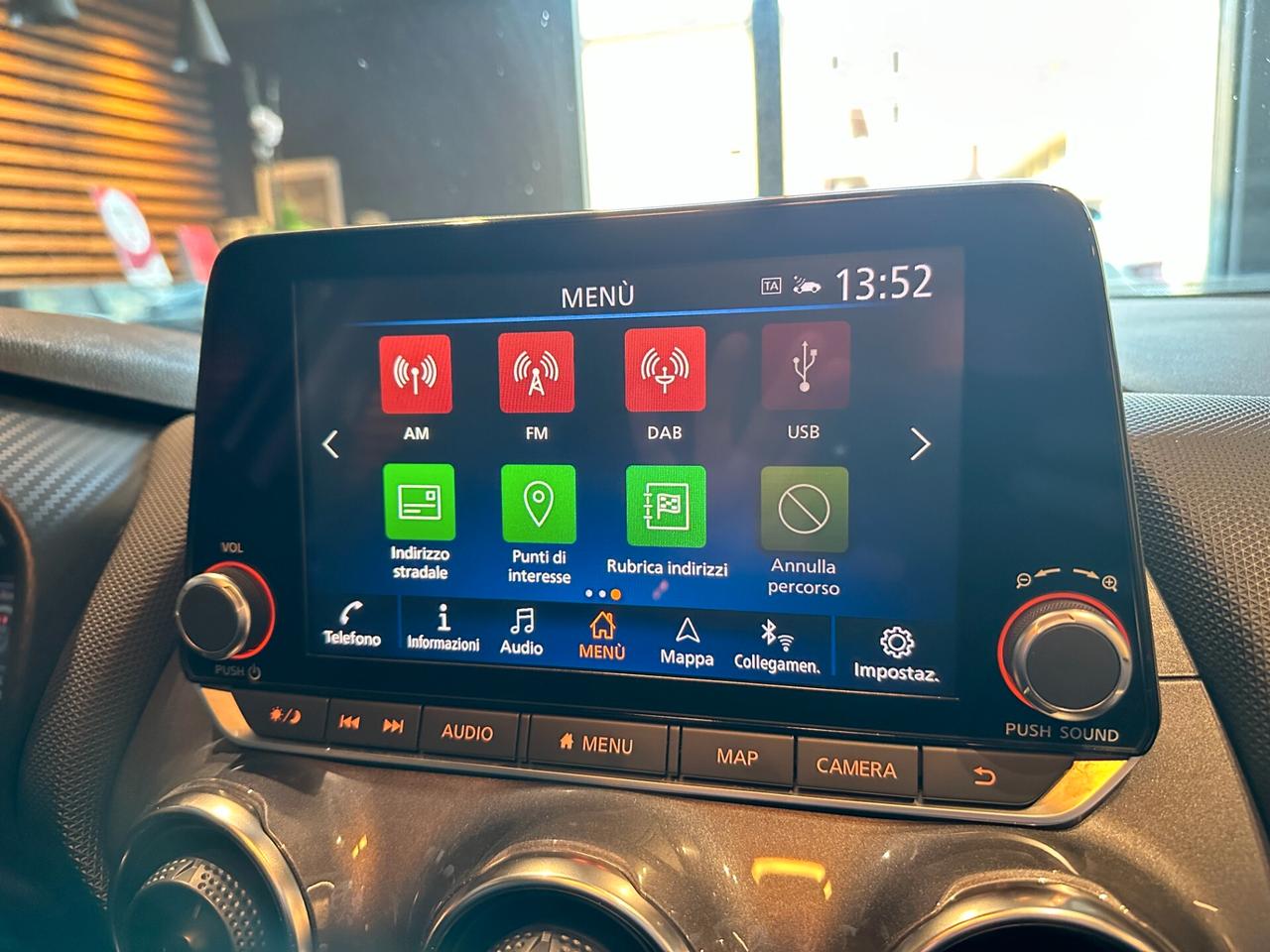 Nissan Juke 1.0 DIG-T 114 CV Acenta Business