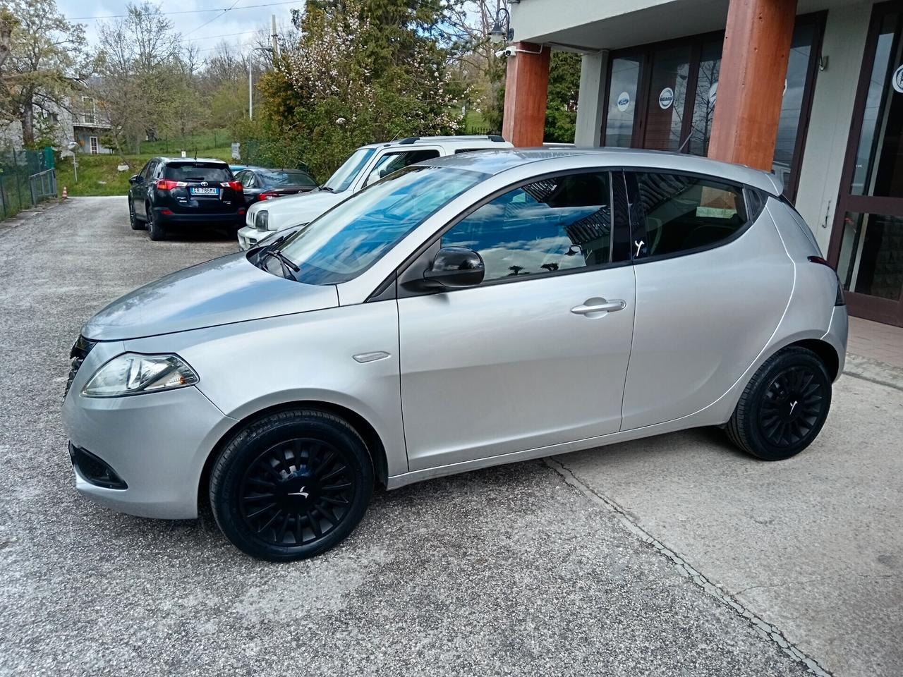 Lancia Ypsilon 1.2 69 CV ELEFANTINO SOLI 45000KM