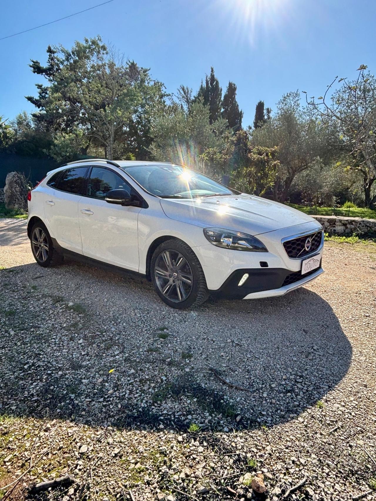 Volvo V40 Cross Country D2 1.6 Summum