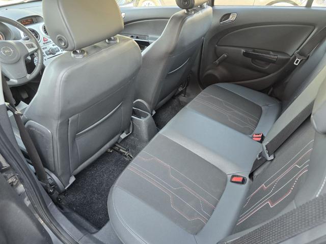 OPEL Corsa 1.2 5 porte Sport