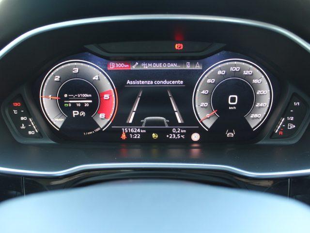 AUDI Q3 35 TDI Business Advanced