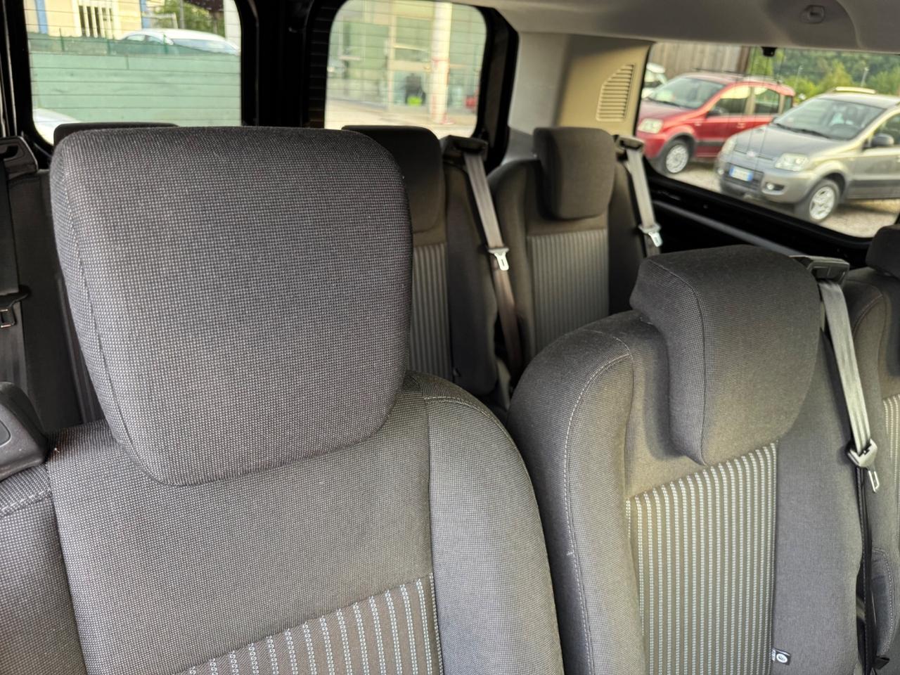 Ford Tourneo Custom Cambio automatico