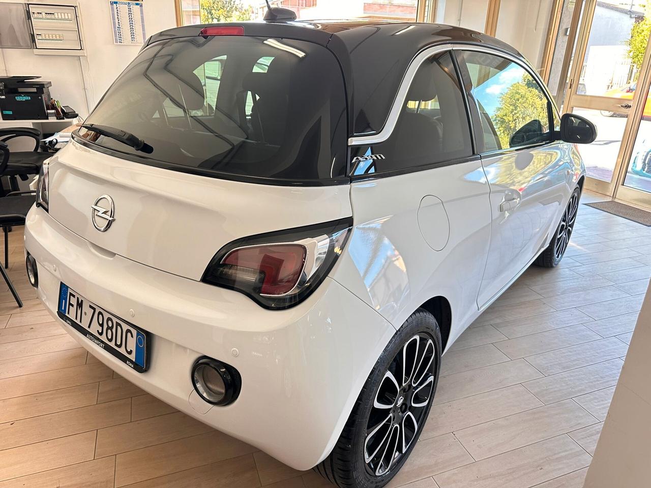 Opel Adam 1.4 87 CV GPL Tech Glam