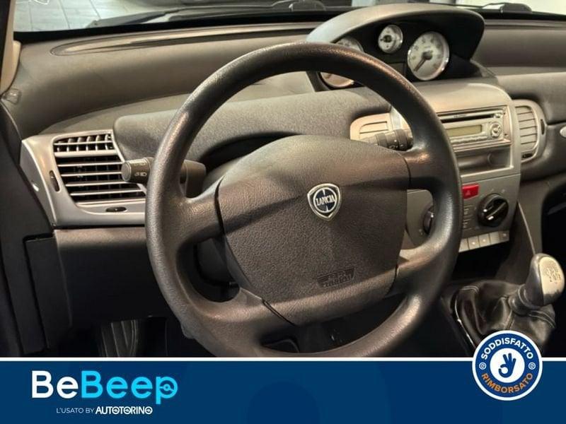 Lancia Ypsilon 1.2 8V ARGENTO
