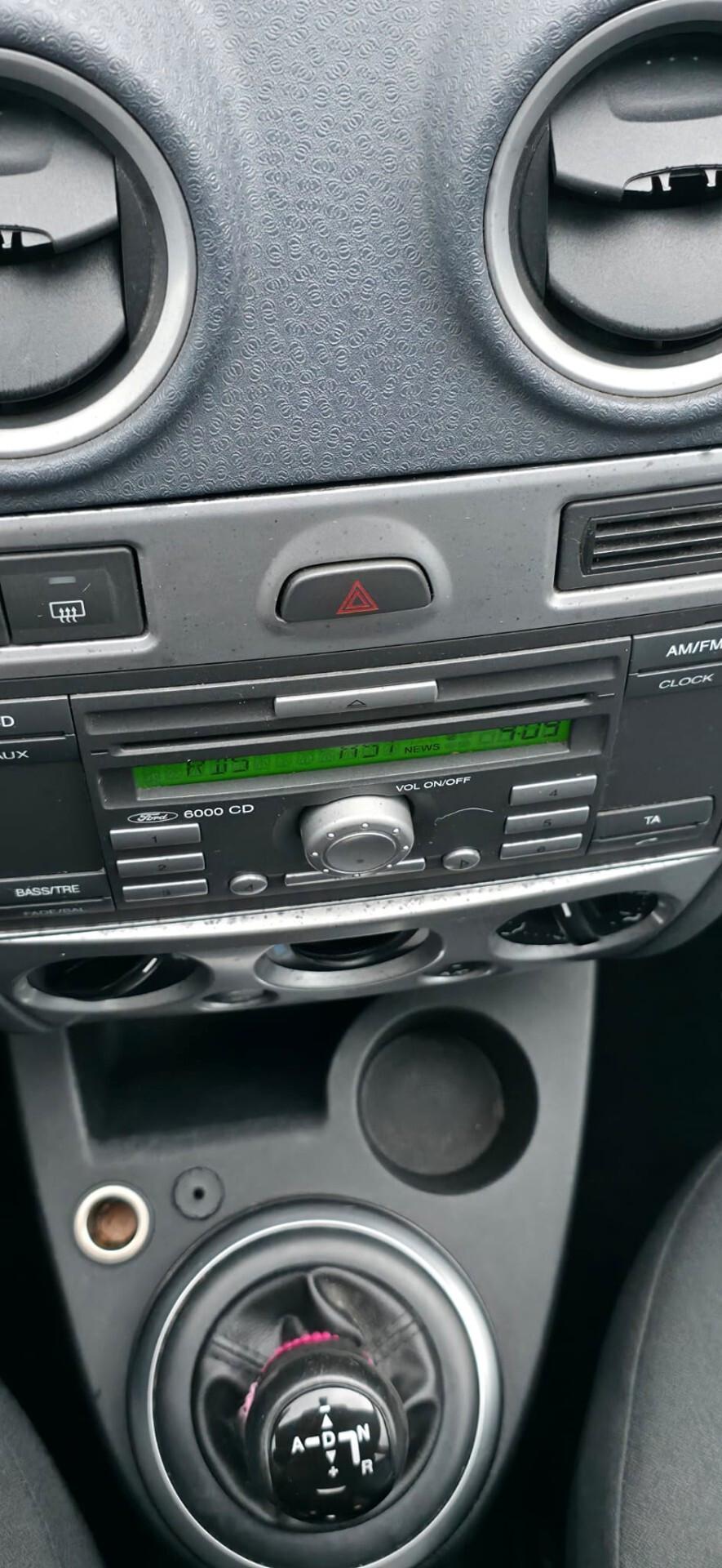 Ford Fusion UAV 1.4 16V automatica neopatentati