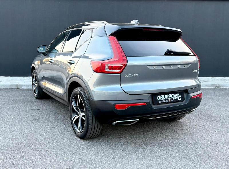 Volvo XC40 2.0 d3 150 CV R-design 4X4