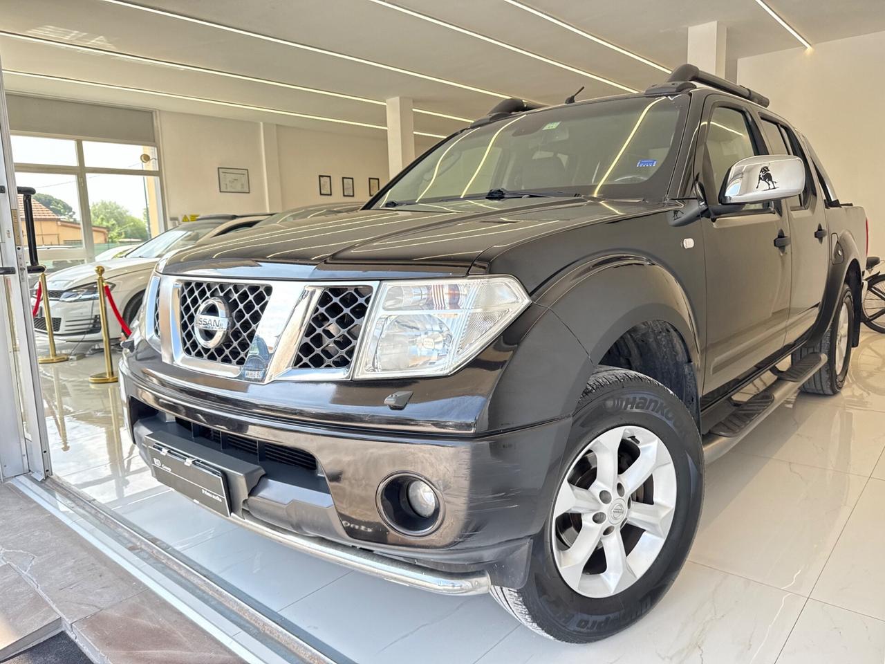 Nissan Navara 2.5 dCi DoubleCab premium automatico