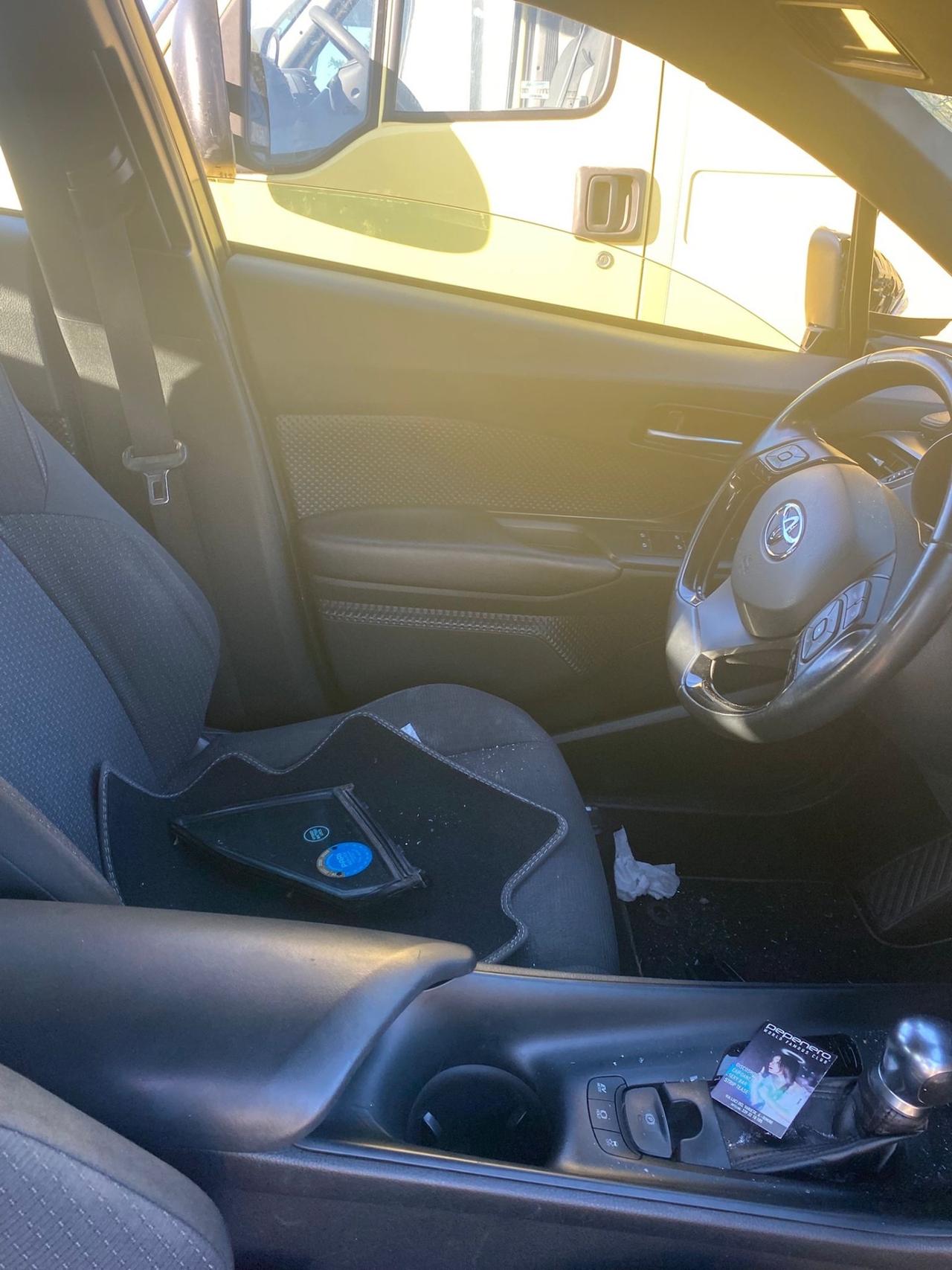 Toyota C-HR 1.8 Hybrid E-CVT Active INCIDENTATA