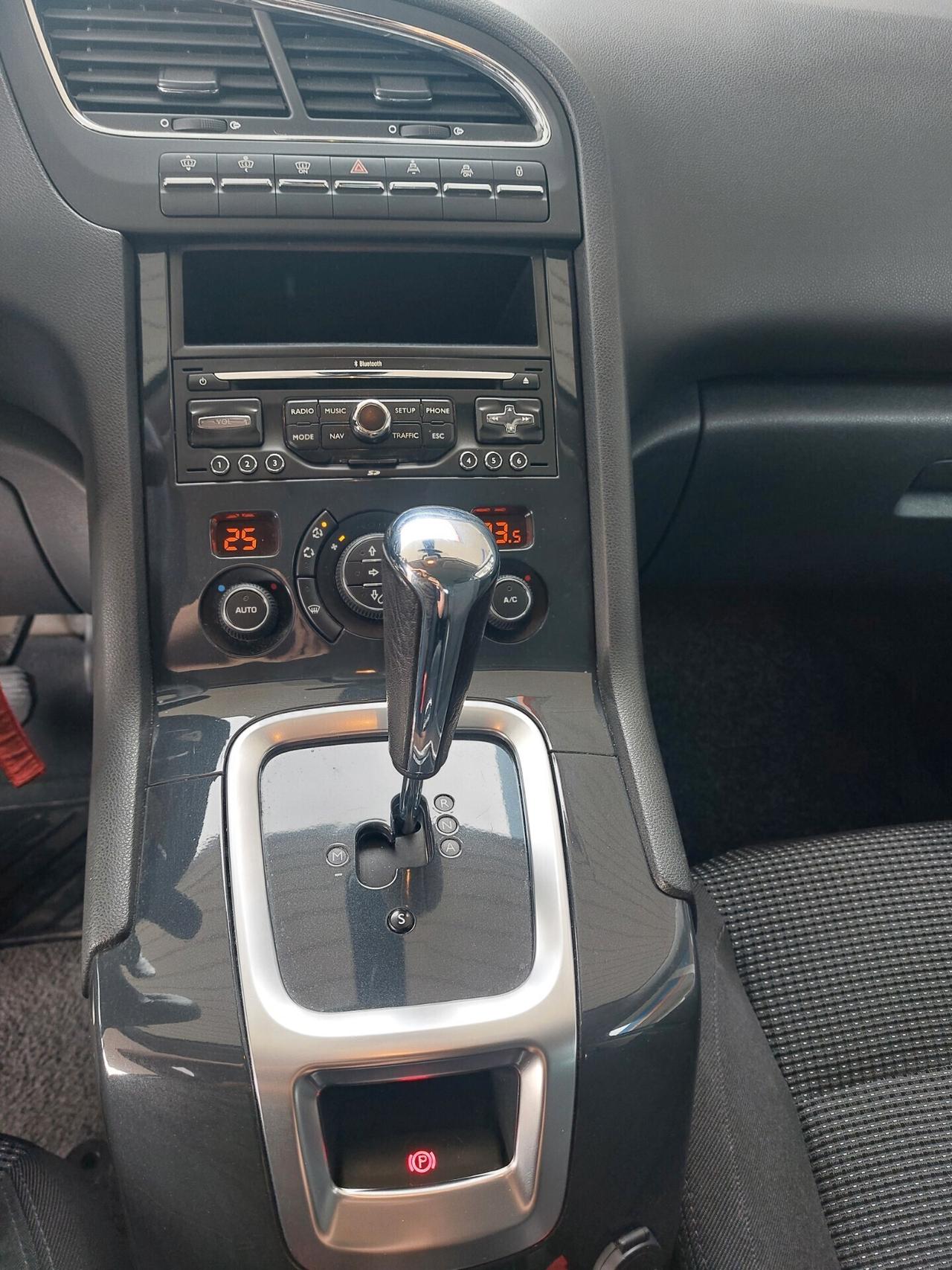 Peugeot 5008 1.6 HDi 110CV CAMBIO AUTOMATICO