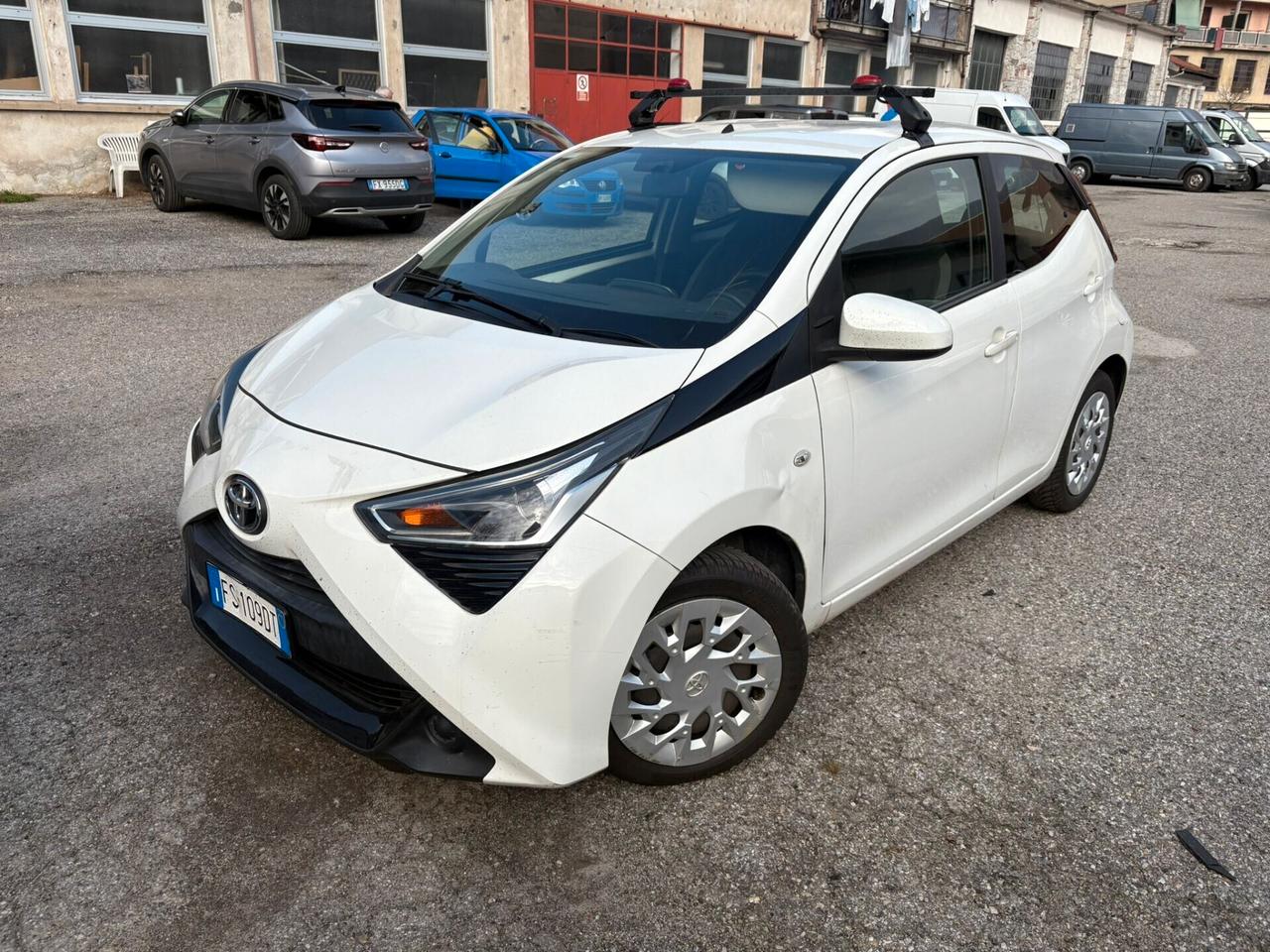 Toyota Aygo 1.0 VVT-i x-business