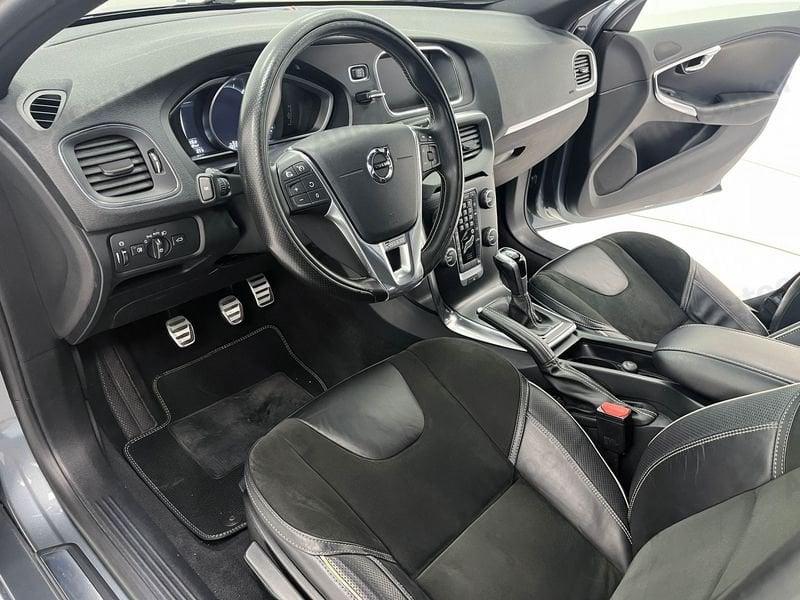 Volvo V40 V40 D2 R DESIGN MOMENTUM