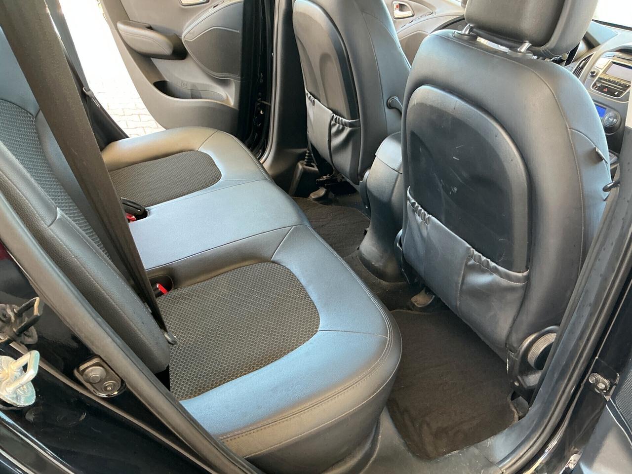 HYUNDAI X35