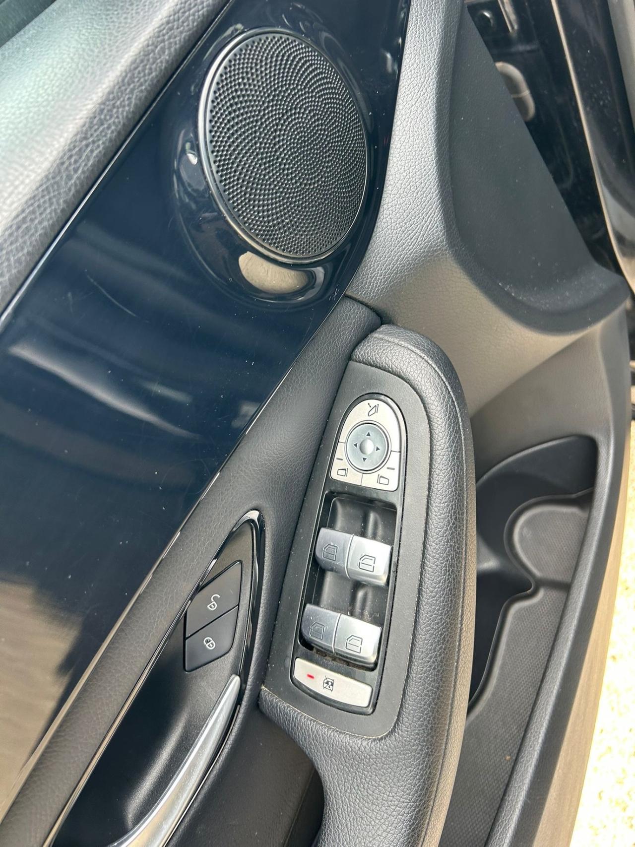 Mercedes-benz C 180 d Auto Premium