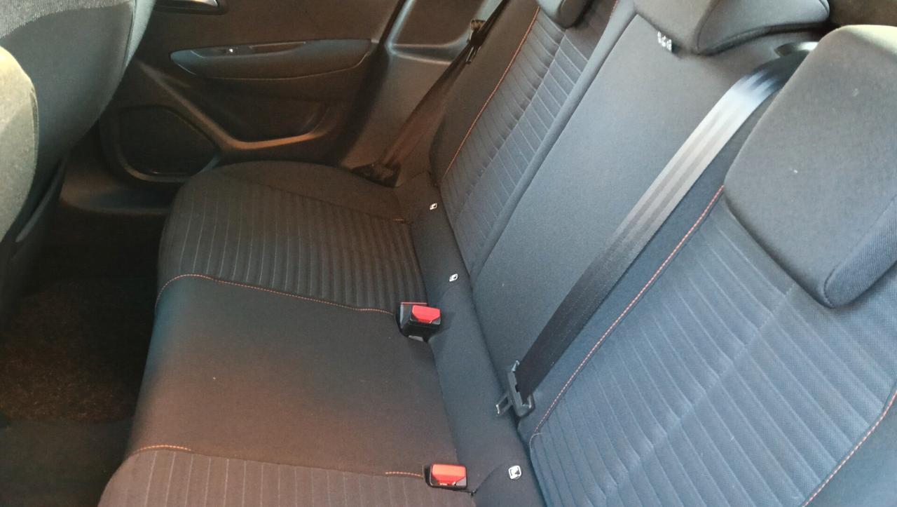 PEUGEOT 208 1.2 BENZ-PREZZO PROMO!