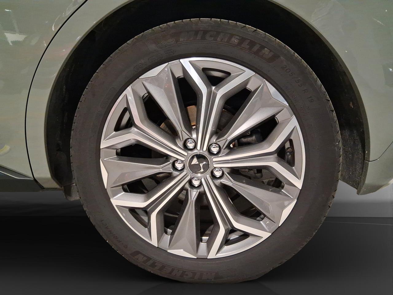 Ds DS4 PLUG IN HYBRID TROCADERO