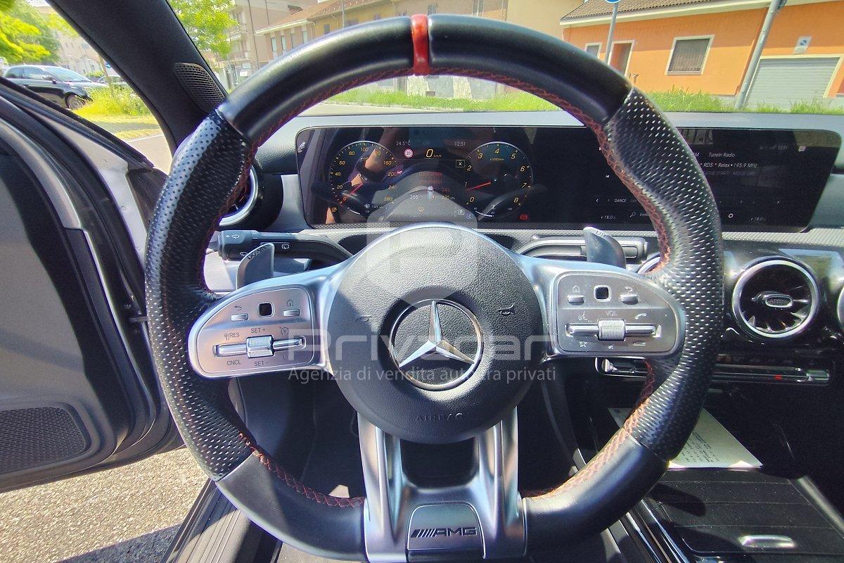 MERCEDES A 35 AMG 4Matic