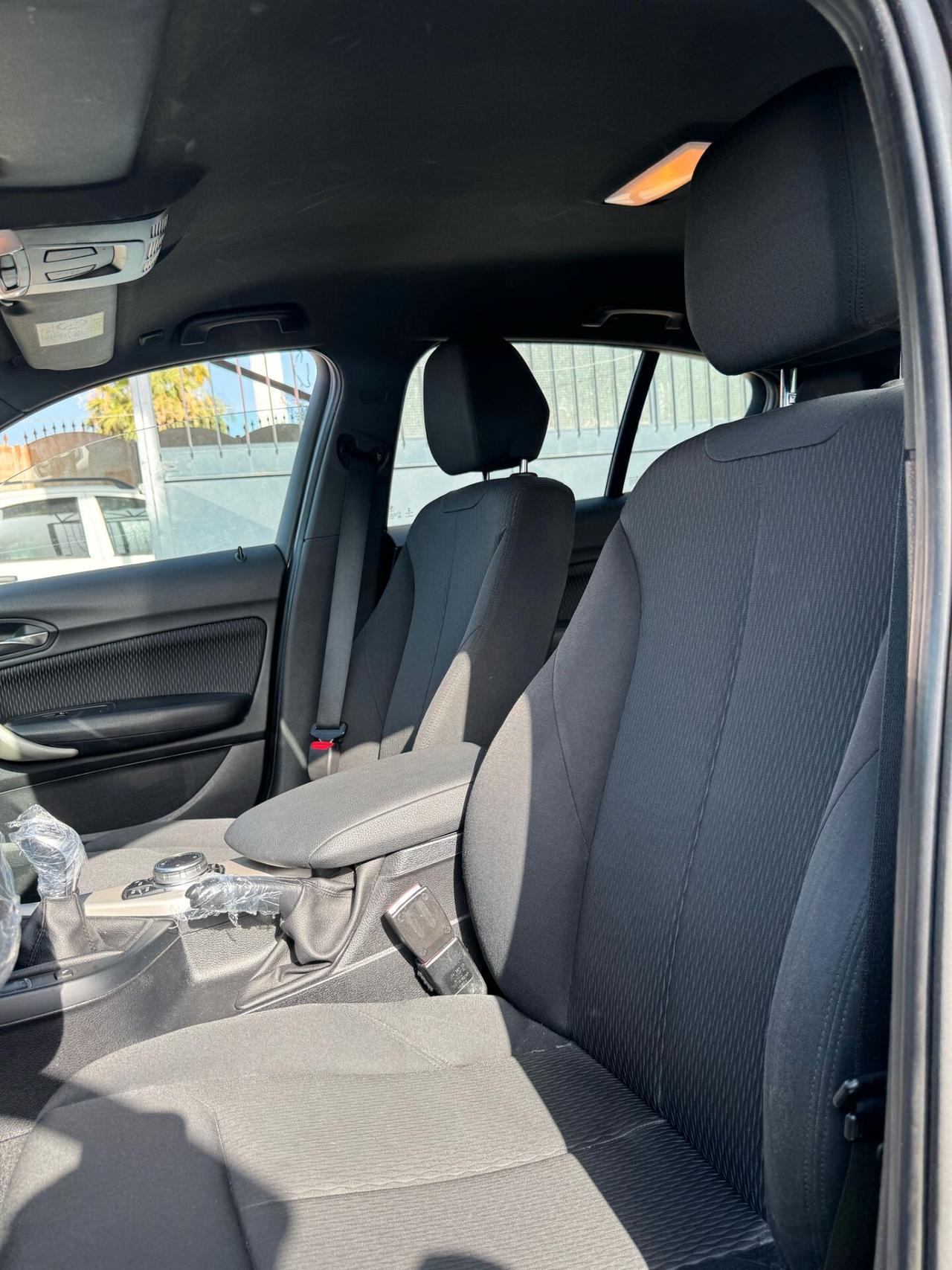 Bmw 116 116d 5p. Urban