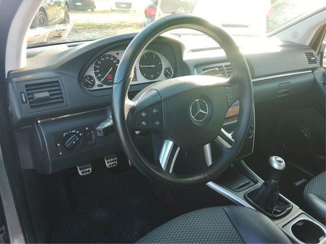 MERCEDES-BENZ B 180 CDI Premium