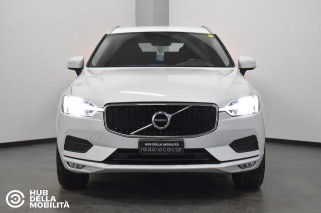 VOLVO XC60 B4 (d) AWD Geartronic Business Plus