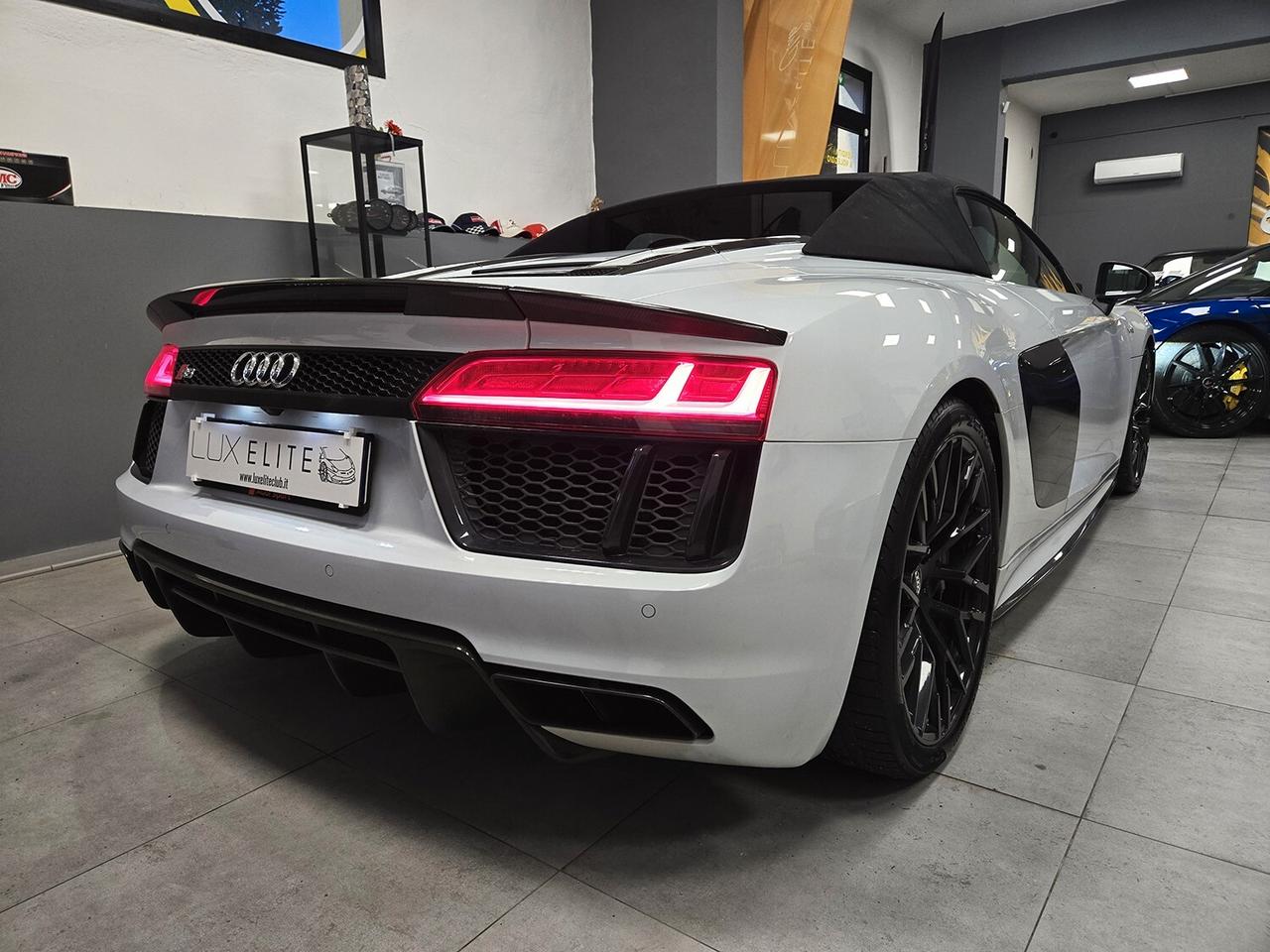 Audi R8 Spyder-FULL SERVICE UNICA 610CV BOLLO RIDOTTO!