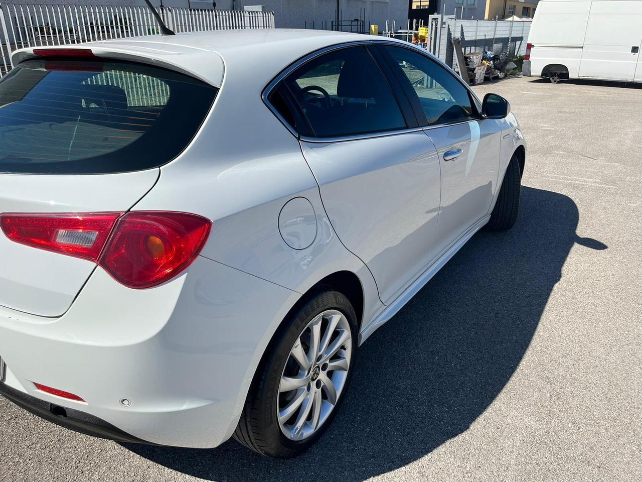 Alfa Romeo Giulietta 1.6 JTDm-2 105 CV Distinctive