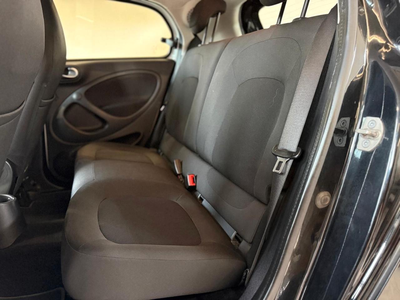 Smart ForFour 70 1.0 Youngster