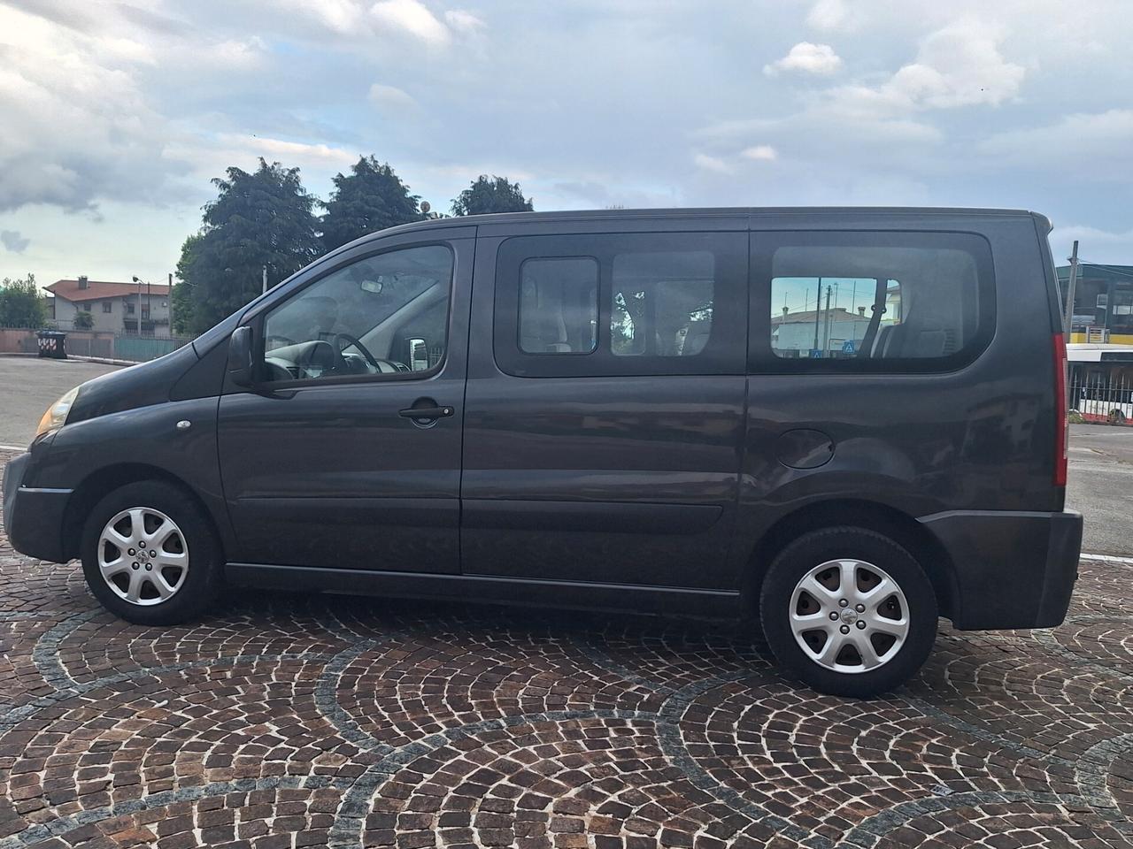 Peugeot Expert 2.0 HDi 120CV PC-TN 10Q Furgone Vetrato Affaire