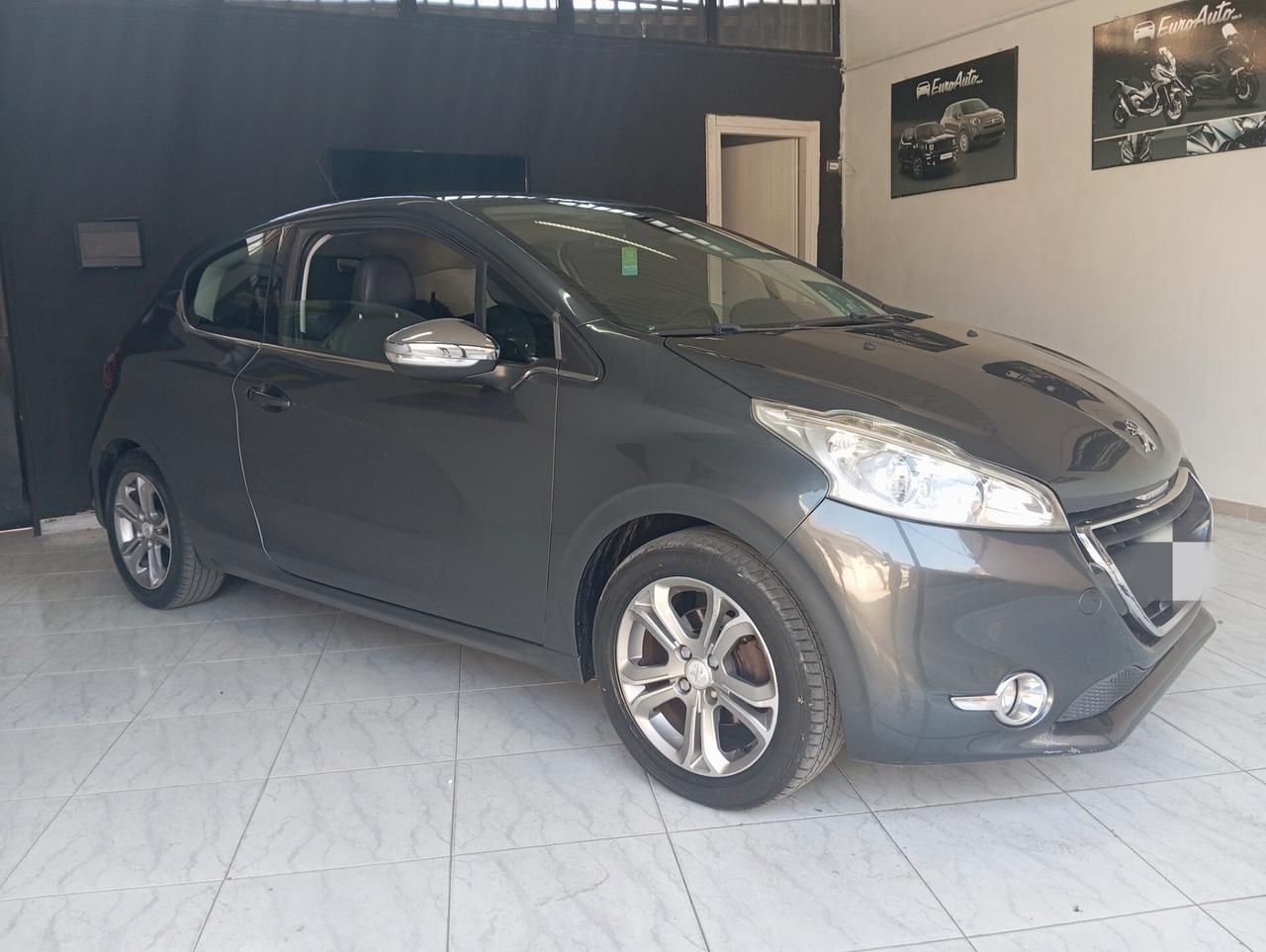 Peugeot 208 1.2 Benz/ GPL 2013 CON GARANZIA