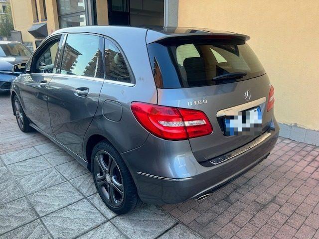 MERCEDES-BENZ B 180 CDI Premium