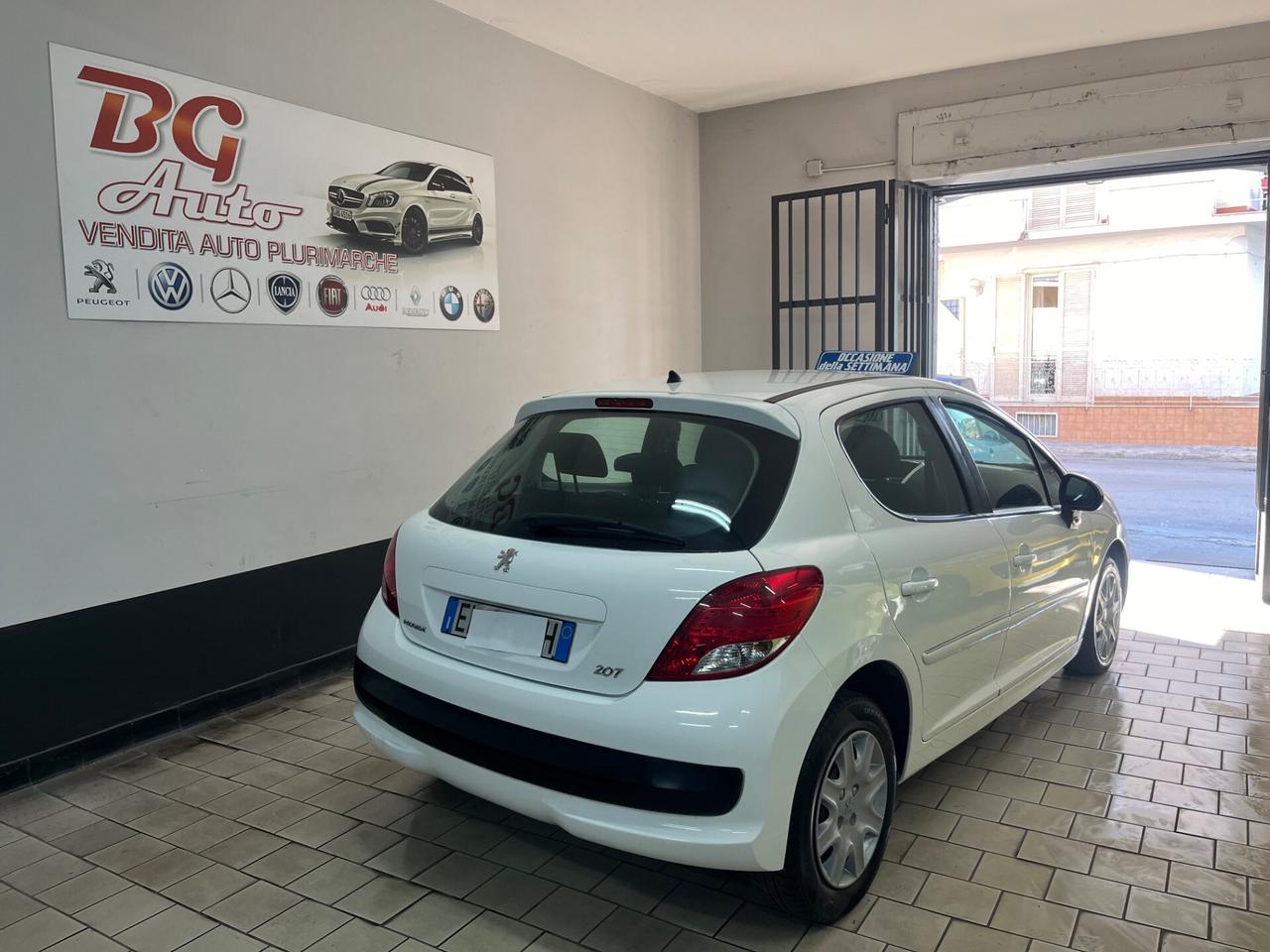Peugeot 207 1.4 HDi 70CV 5p. 2012