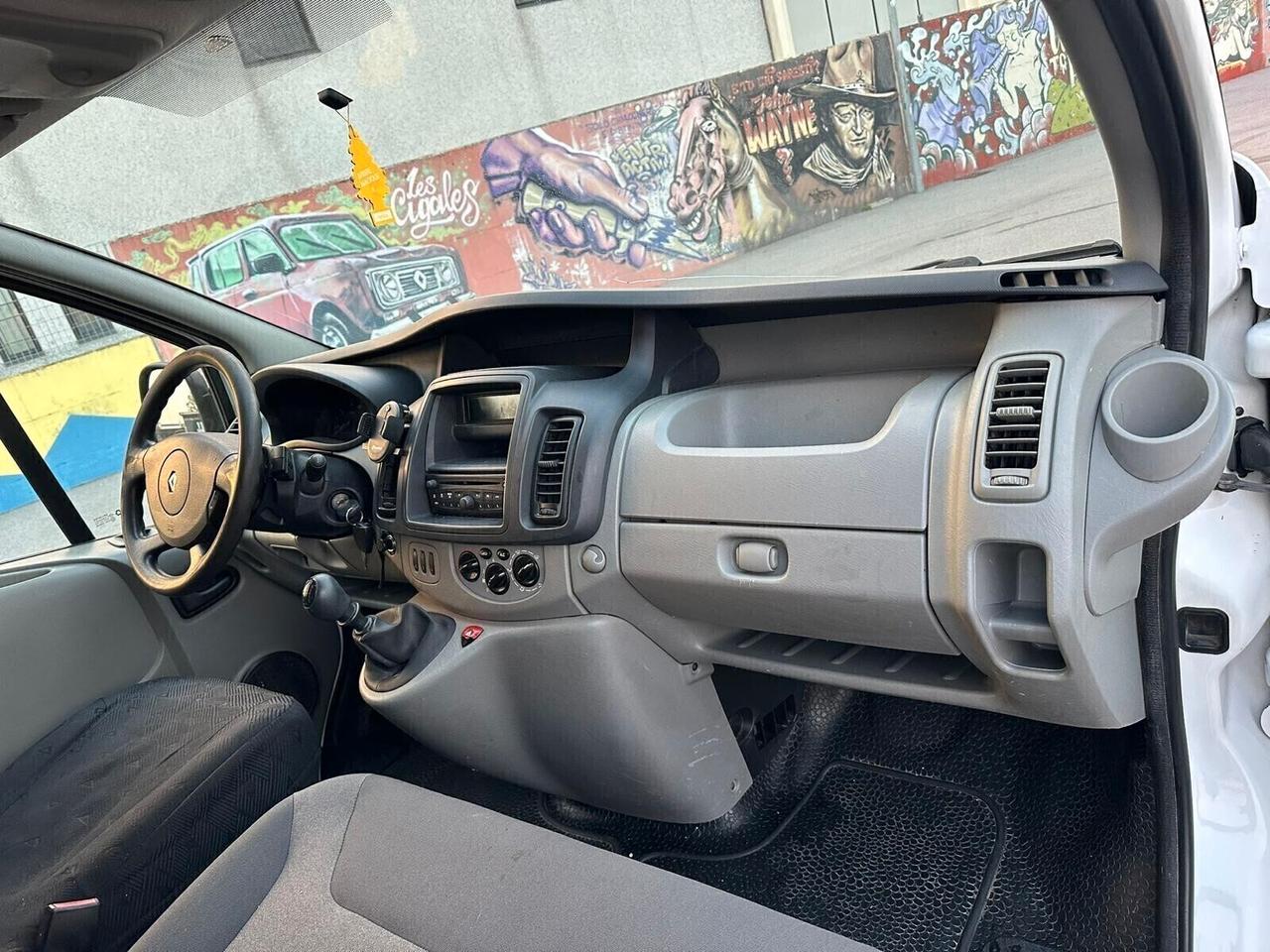 RENAULT TRAFIC con ARIA CONDIZIONATA! SUPER PREZZO!