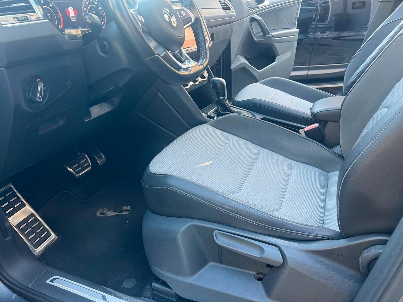 VW TIGUAN 2.0 TDI SCR DSG AD. BlueM. Techn. R-LINE PACK