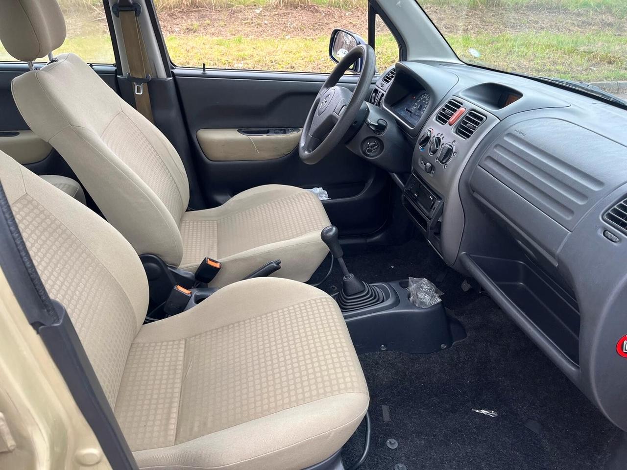 Opel Agila 1.0 12V Club