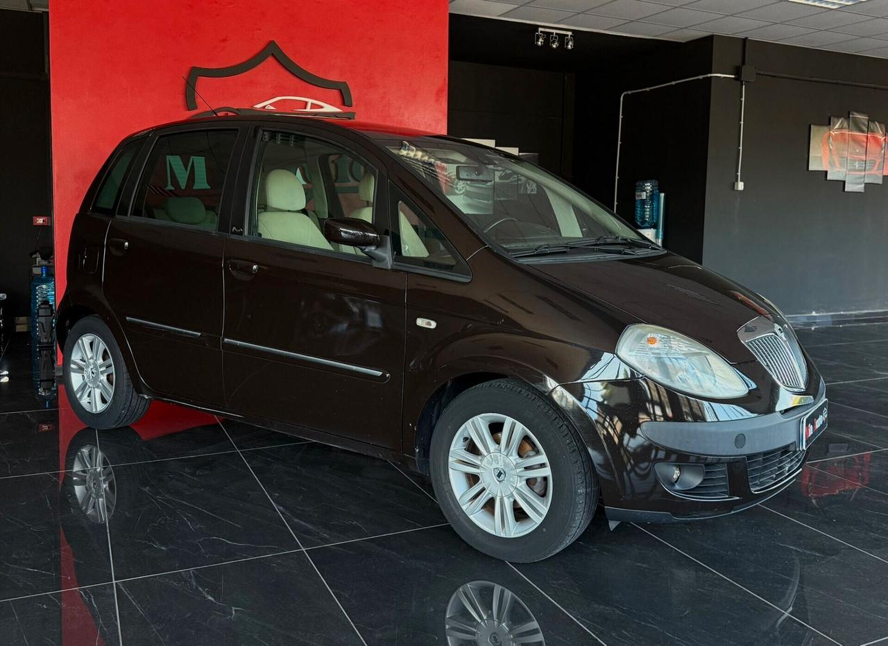 Lancia MUSA 1.4 16V Platino Plus