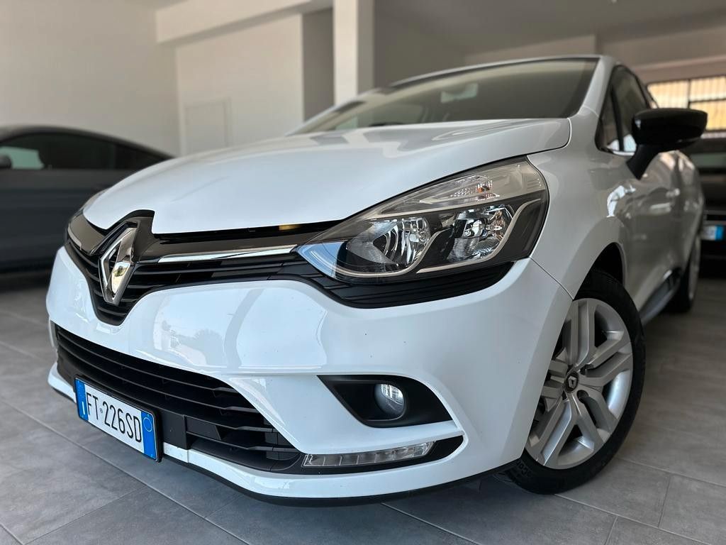 Renault Clio dCi 8V 75 CV 5 porte Duel