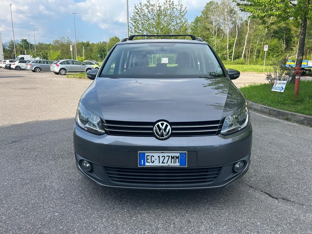 Volkswagen Touran 1.2 TSI Trendline * 7 POSTI * Neo patentati